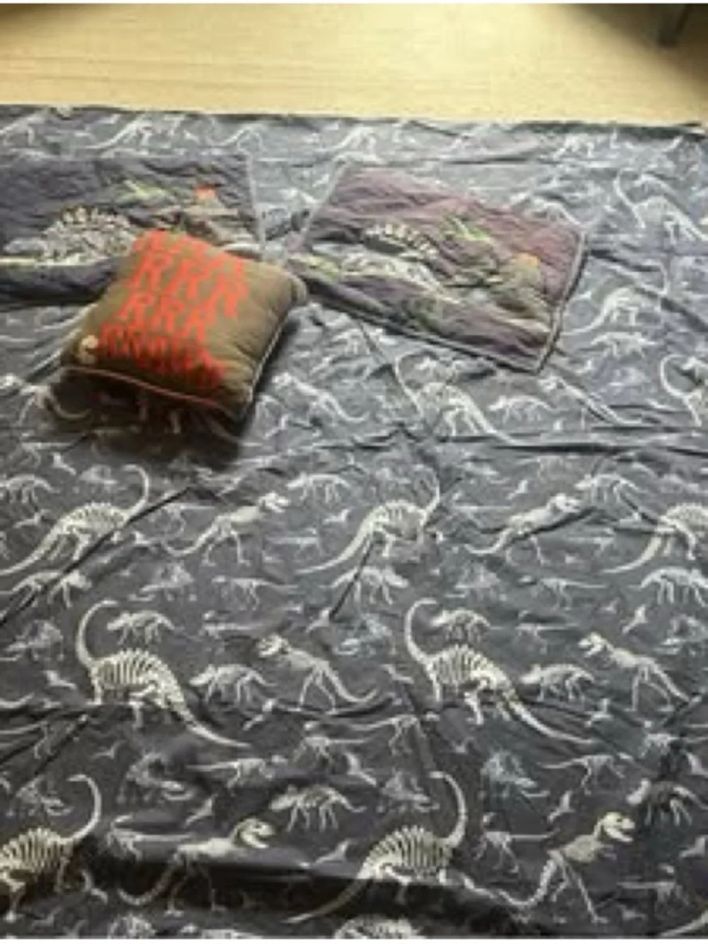 Pottery Barn Kids-Dark Gray Dinosaur Skeleton Duvet cover with Accent Pillow